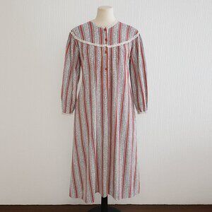 Vintage Grannycore Cottagecore Lace Collar Striped Nightgown Large